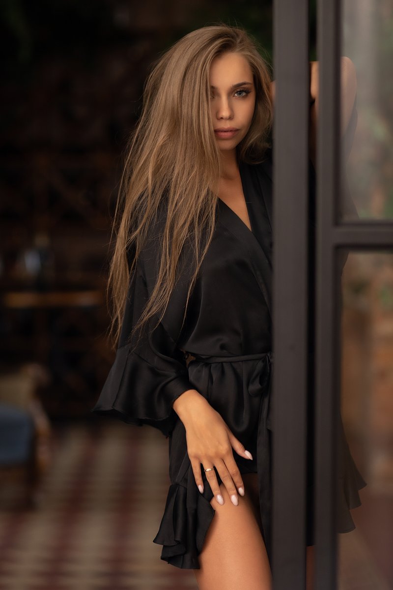 Адиля, 27